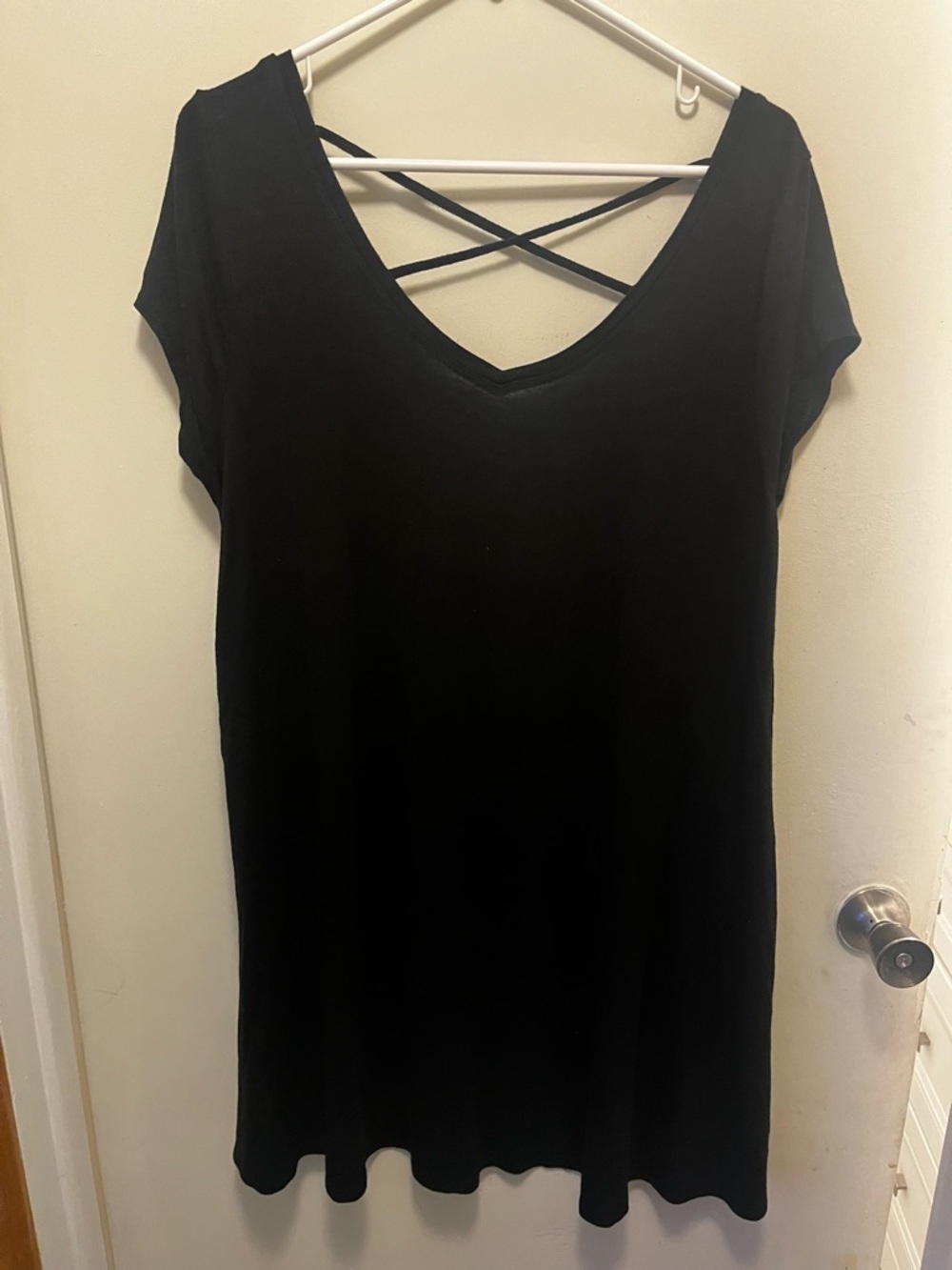 SO Black V-Neck Crisscross Back T-Shirt Dress